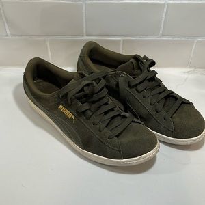 Puma Vikky Lo Suede Olive Green Sneaker Size 9.5